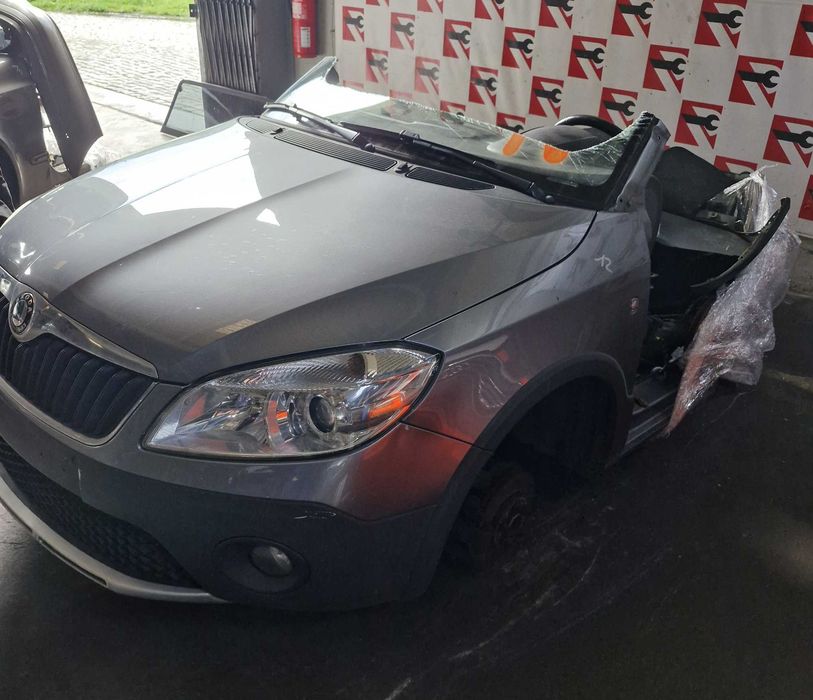 Frente Completa Skoda Roomster 1.2 TSi 2012 #E10