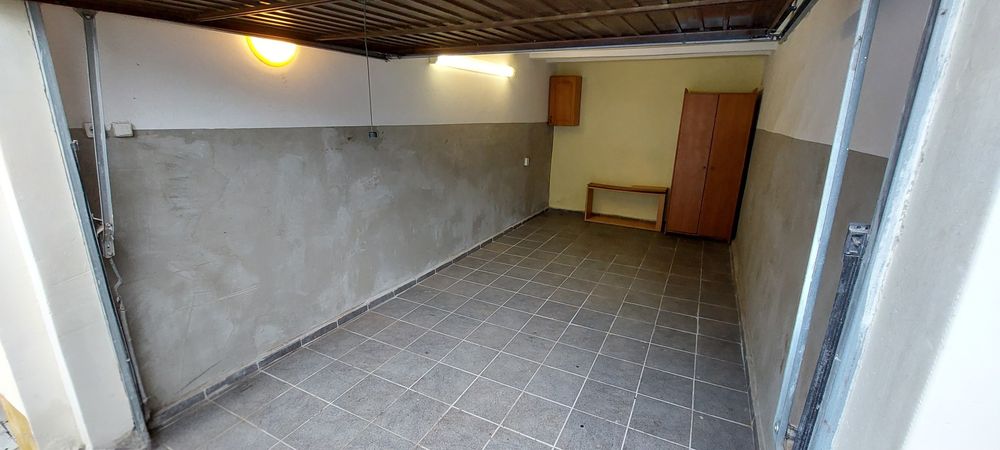 Garaż + dodatkowe miejsce parkingowe, Zawadzkiego przy ADM - do wynajęcia - Widok 3