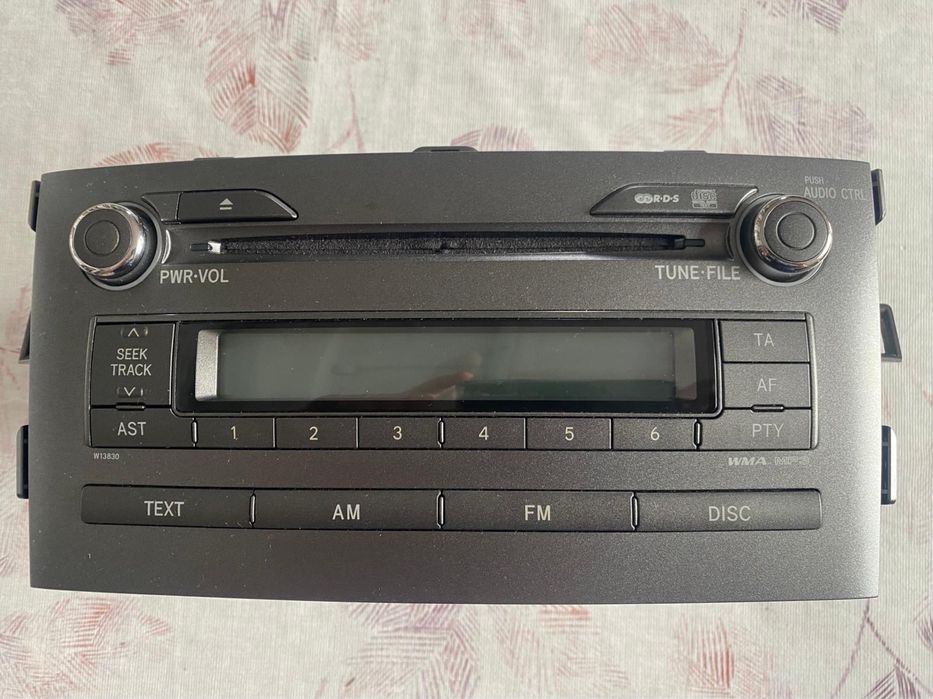 Rádio Original Toyota Auris E150
