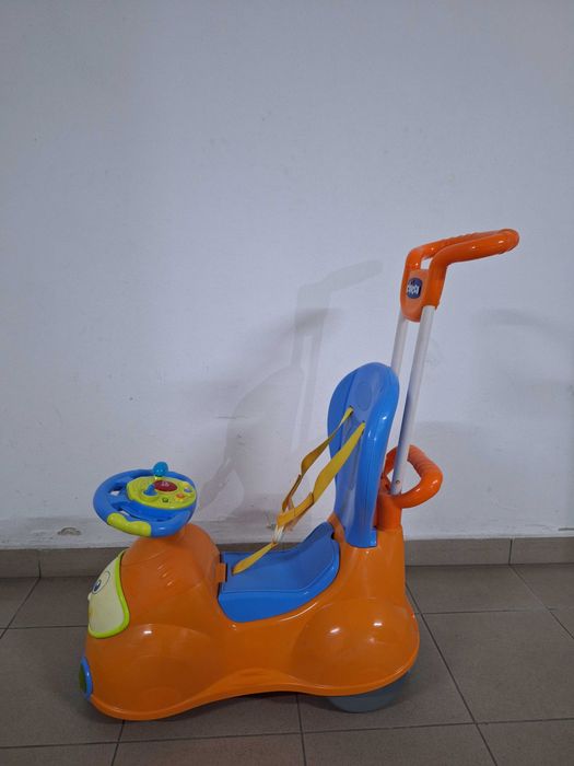 Carrinho sem pedais / andador Chico