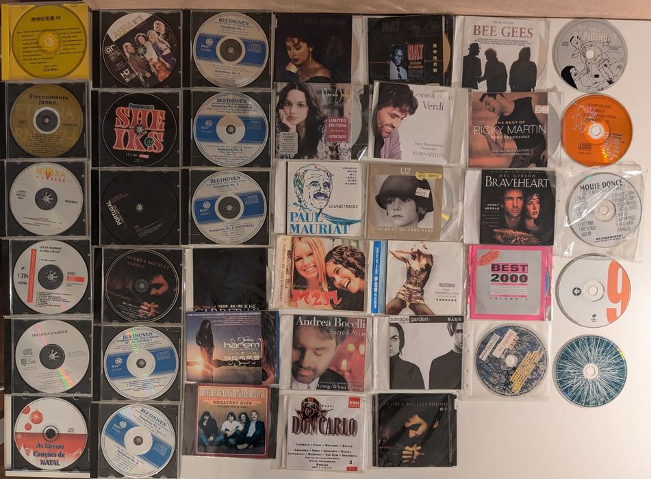 250 CDS de Música novos, 5€ cada