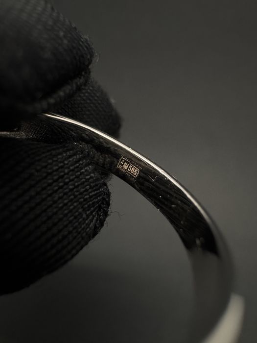 Золота каблучка / золотое кольцо / бриллианты / діаманти