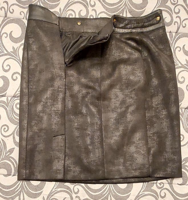 Saia preta s/ marca