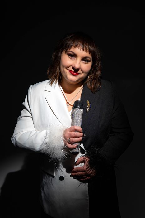 Солістка-вокалістка, ведуча, фото та відео на ваше свято