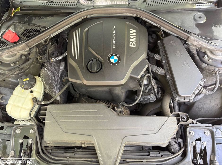 BMW 116d | Auto | Viatura Nacional | Urban Line | Histórico BMW