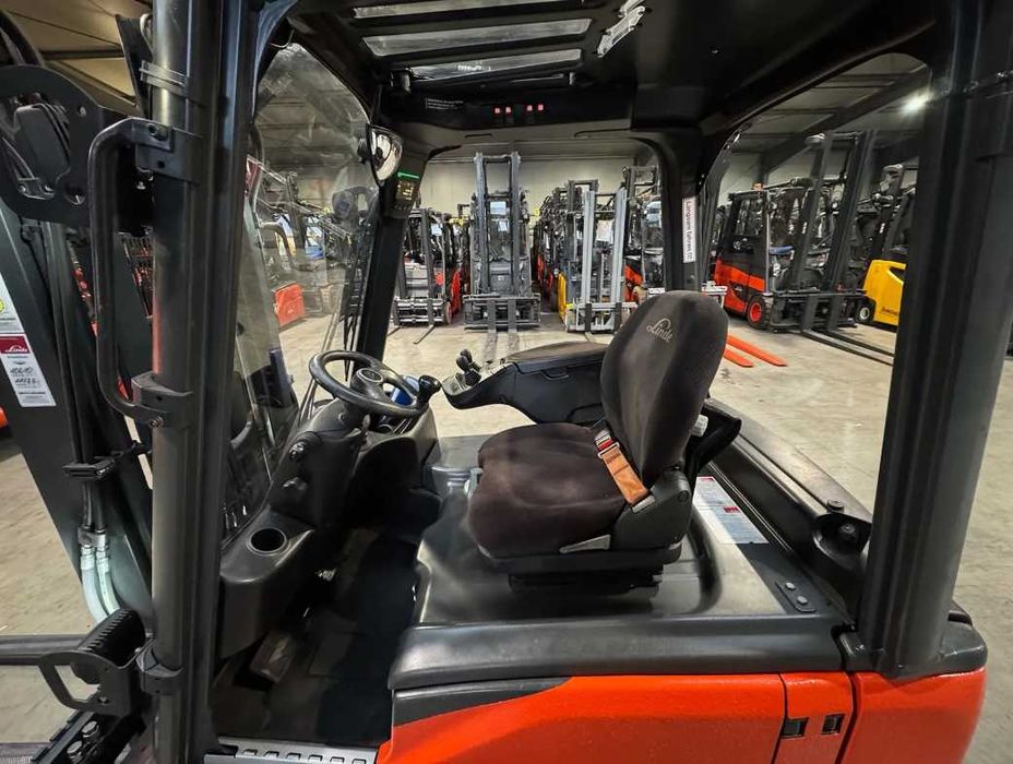Empilhador Elétrico LINDE E16 EVO