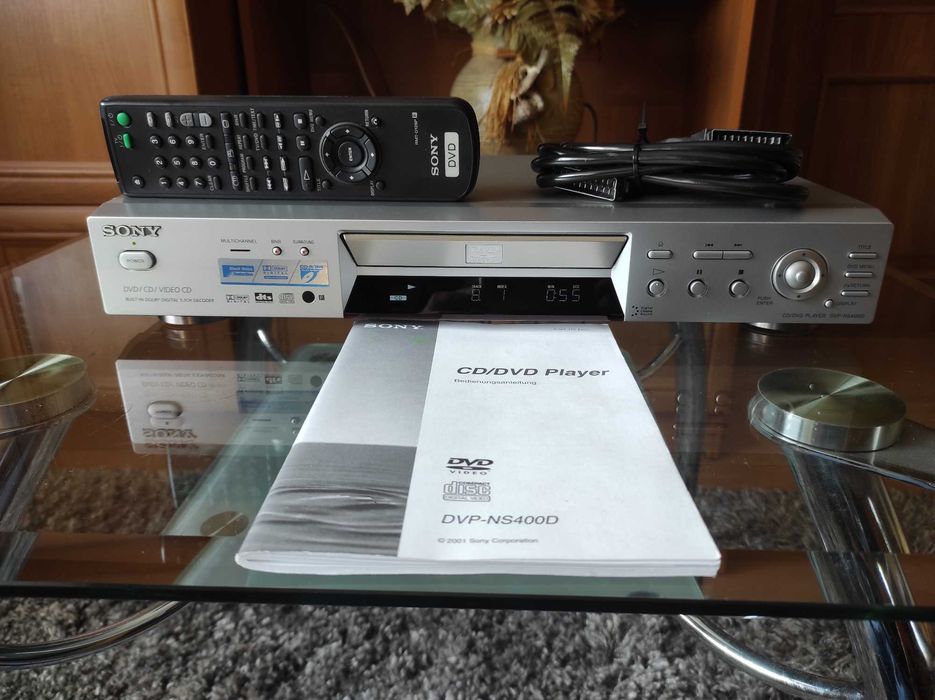 Odtwarzacz DVD SONY DVP-NS400D oraz pilot
