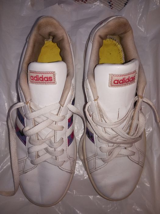 Tênis ADIDAS mulher 40 X Farm Rio Grand Court Couro Floral