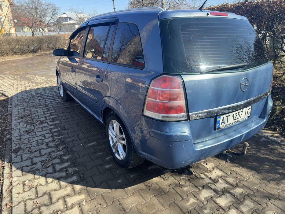 Opel Zafira 1.8 газ/бензин