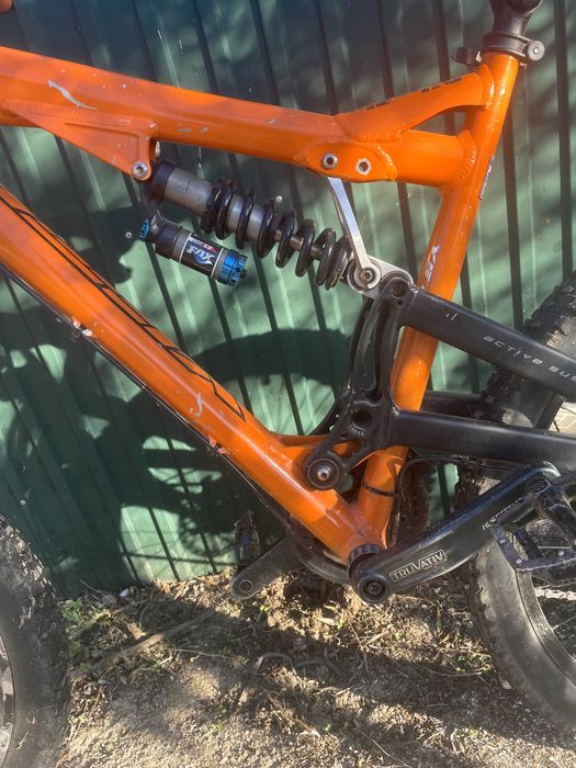 Bicicleta Yety Downhill roda26