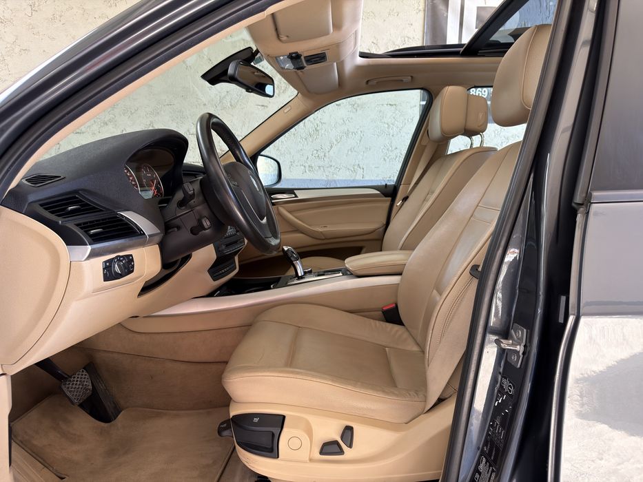 BMW X5 3.0d xDrive 7 lugares - Desde 269€ Mês