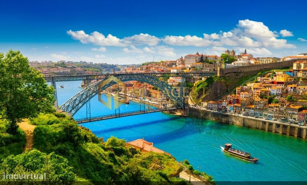 Terrenos no Porto e Gaia para construção em Altura