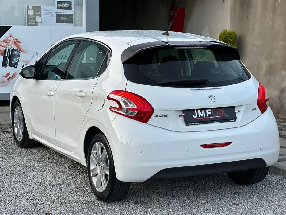 Peugeot 208 e-HDi 92 Stop&Start Style