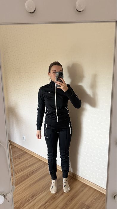 спортивний костюм