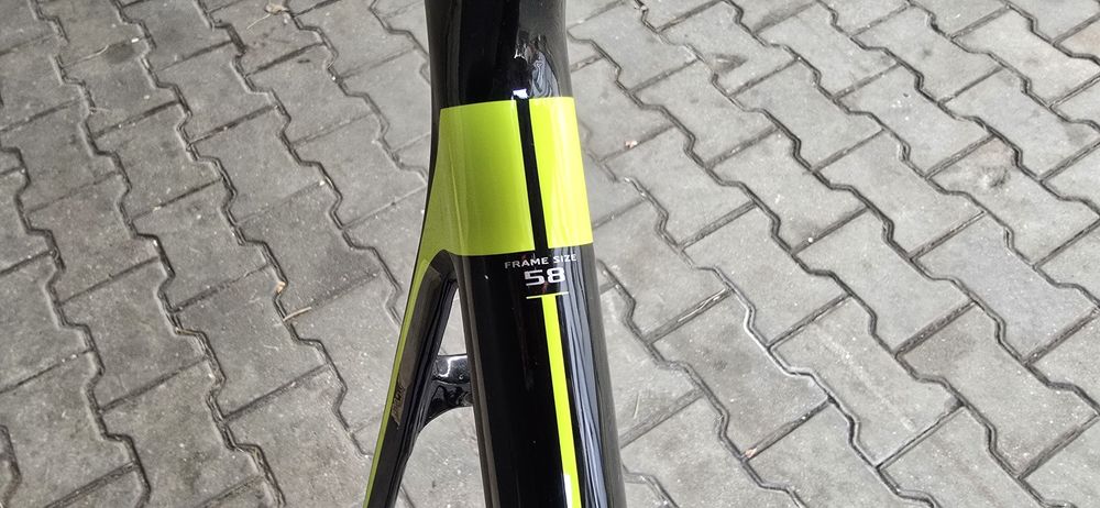 Author Carisma 77 rama carbon roz 58