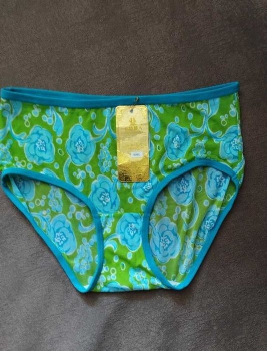 Продам нові трусики L,