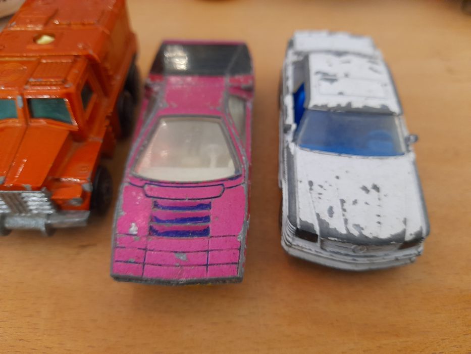 Carros Matchbox SUPERFAST com danos