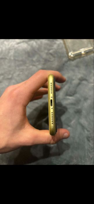 Iphone 11 stan bardzo dobry 64gb