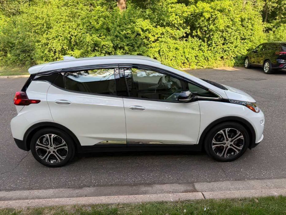 Chevrolet Bolt EV Premier      2021