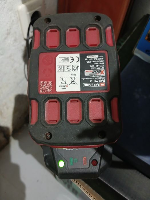 Carregador PGL 20 A1 e bateria Parkside PAP20B1