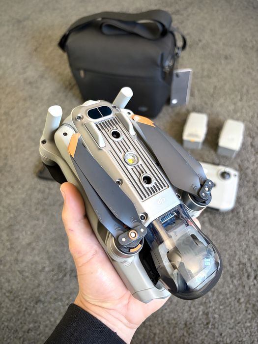 Drone DJI Mavic Air 2S Fly More Combo