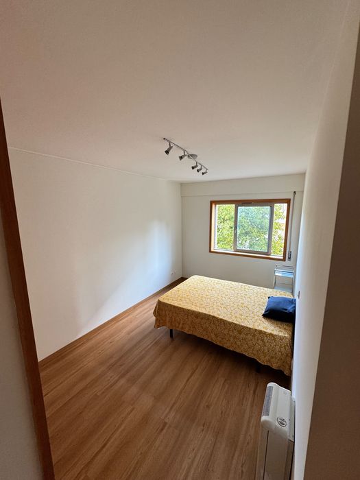 Quarto Para ser arrendado na -Leça do Balio
