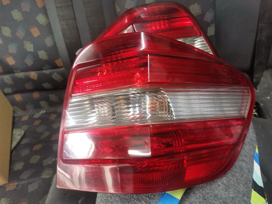 Lampy tylnie do Mercedesa ML W164