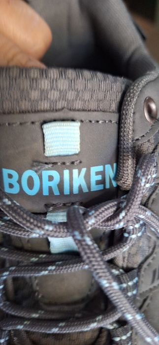 Bota caminhada, trabalho como nova