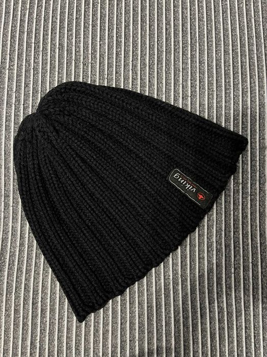 Czarna czapka Viking