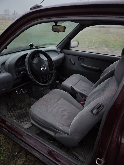 Nissan micra k11. 1996