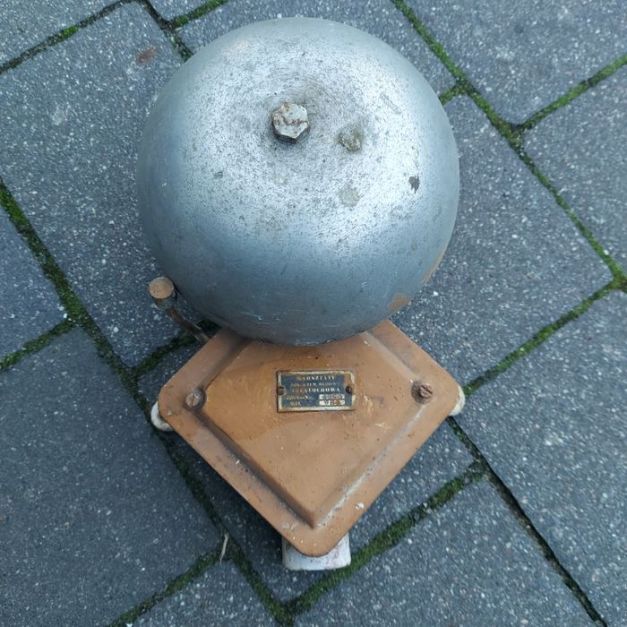 Dzwonek szkolny elektryczny PRL Częstochowa