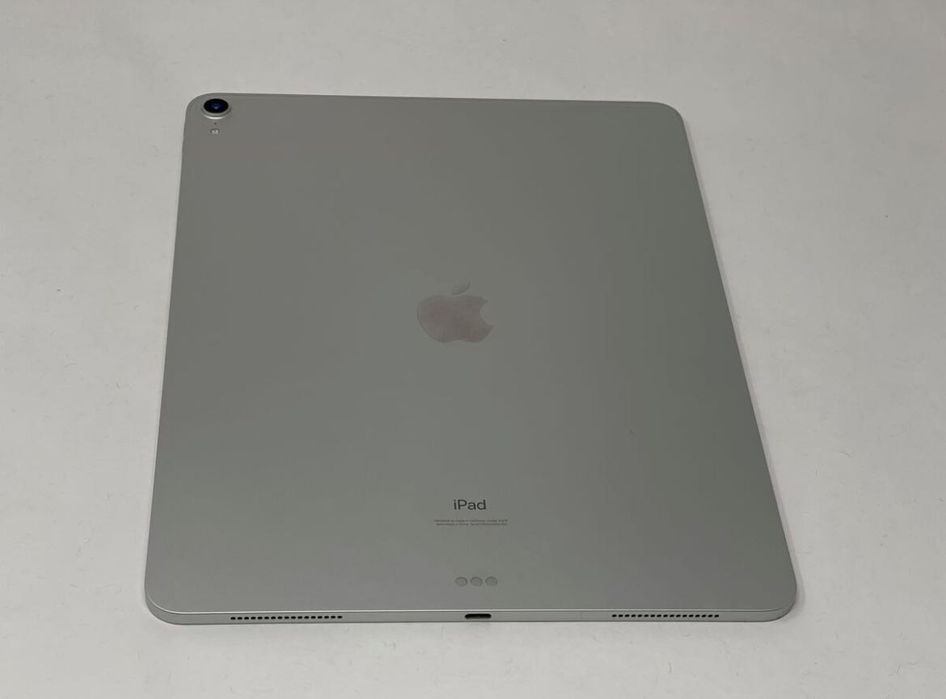 iPad Pro 12.9” 256GB 3.ª Geração Prateado