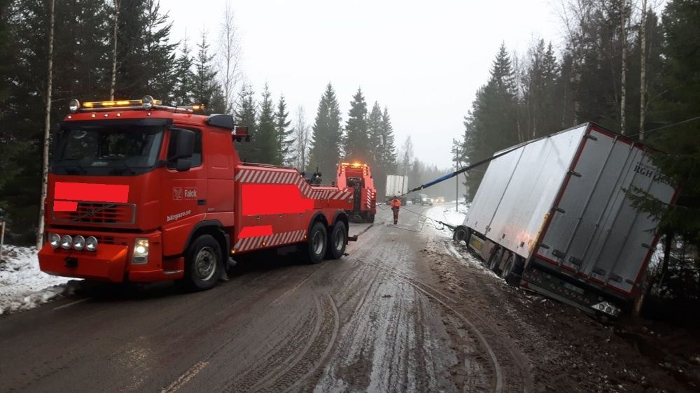 Holowanie TIR Ciężarowe Pomoc Drogowa 24H  Szczecin