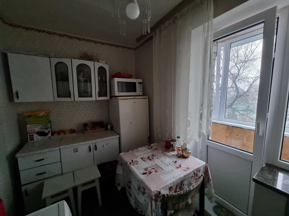 1-кімнатна квартира неподалік від центру, вул. Кривалівська, 37