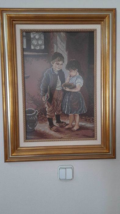 Quadro bordado à mão com casal de crianças 80x58cm
