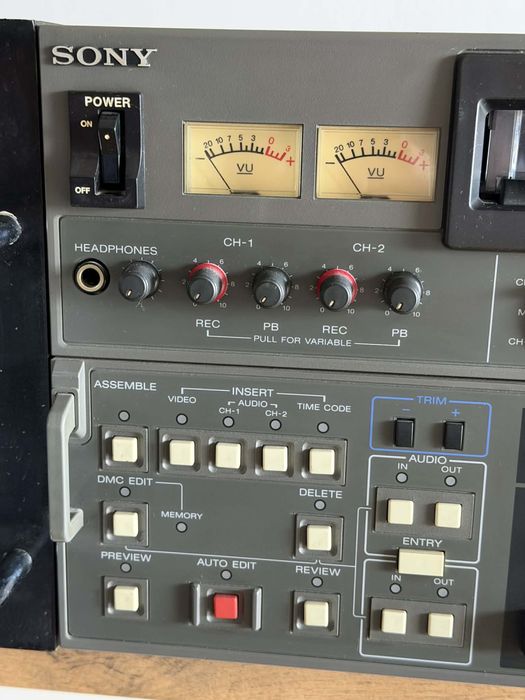 Sony Betacam SP PVW 2800P magnetowid studyjny broadcast rack