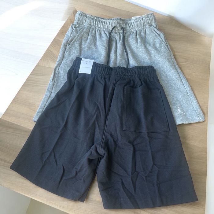 Шорты Nike  Air Jordan Essentials