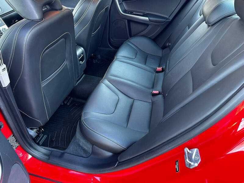 2018 Volvo S60 T5 Dynamic