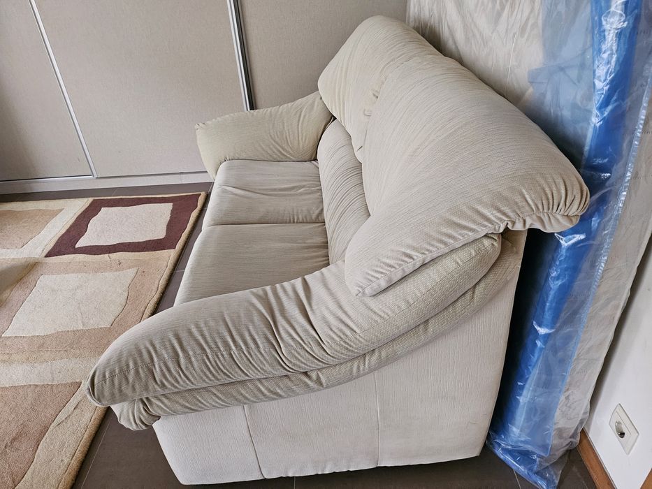 Conjunto de sofá, maple e puf