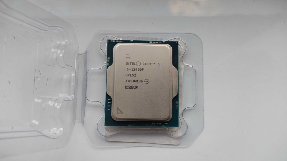 Продаю процесор Intel Core i5-12400F