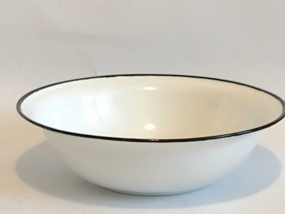 SILESIA- Miseczka  stara Emalia  Biała  20 cm