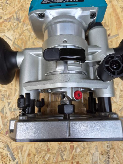 Frezarka akumulatorowa MAKITA DRT 50.  18V sam KORPUS!
