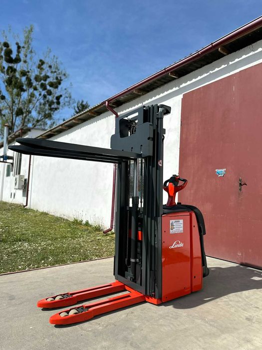 Штабелер рокла електро самохідна 1397* Linde L20АР 2т 446см