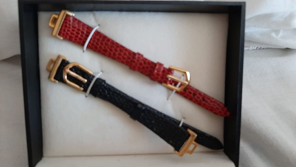Relógio quartz dourado e prateado