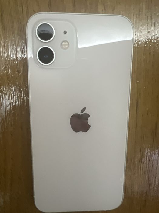 Продам iPhone 12  64 мб в ідеальному стані