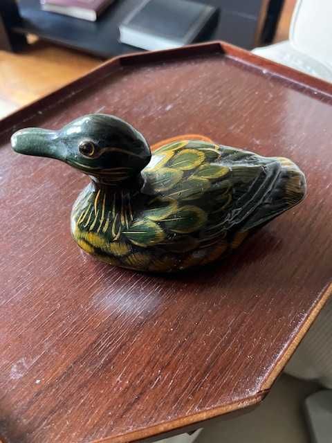 Pato decorativo em bom estado