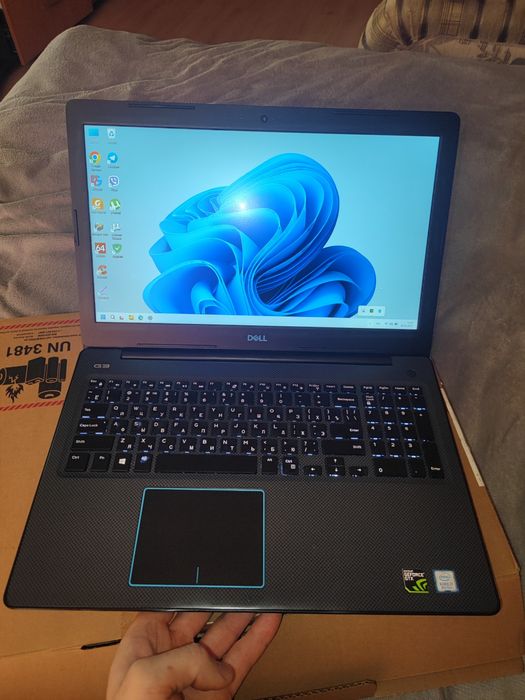 Ноутбук DELL G3 3579 (i5-8300H, 16GB RAM, GTX 1050 Ti 4Gb, 756GB SSD,
