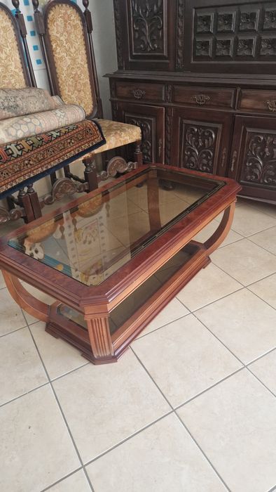 Mesa de centro.em carvalho e vidro