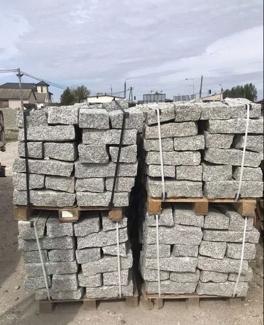 OPORNIK GRANITOWY 10/20/40 cm - Kamień Murowy Obrzeże Ogrodowe