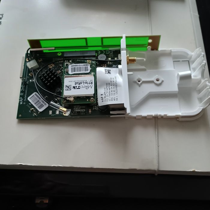 Nowy router gateway MikroTik wAP LoRa8 kit R11e-LoRa8 – LoRaWAN gatewa
